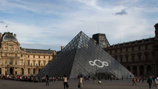 卢浮宫延时景观视频素材模板下载