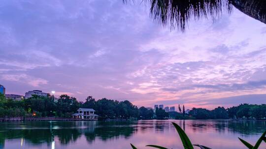 广州流花湖公园夕阳晚霞火烧云延时风光