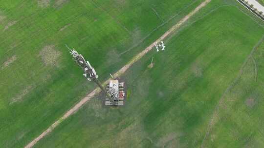 无人机现代农业喷洒农药