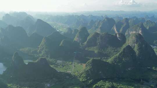 航拍广西桂林喀斯特地貌山川河流