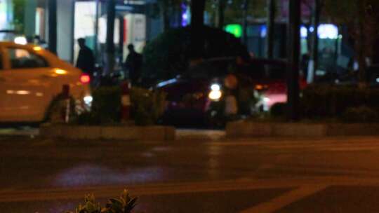 杭州城市夜晚街头汽车车流人流夜景视频素材视频素材模板下载