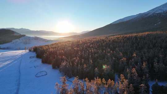 阿勒泰白哈巴雪后日出航拍