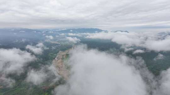 穿越云海高空航拍