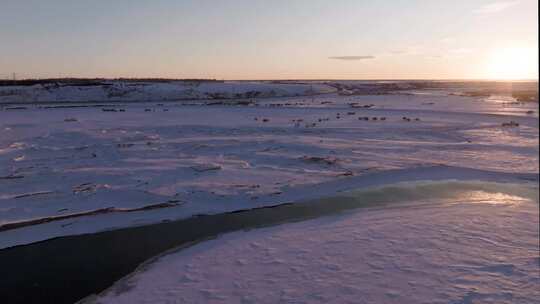 雪原夕阳风光全景