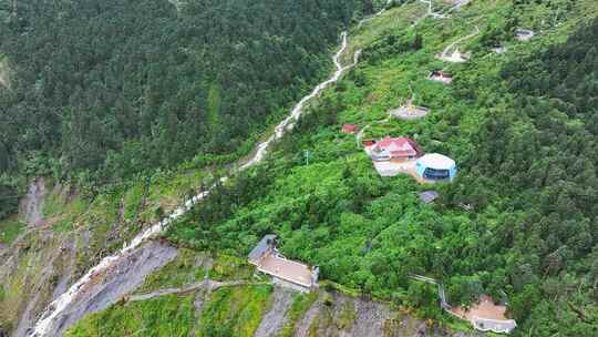 航拍四川甘孜磨西镇海螺沟景区观景台