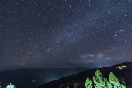 云南星空 大山银河升起 银河 山区