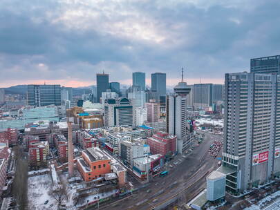 鞍山铁西区城市清晨航拍延时