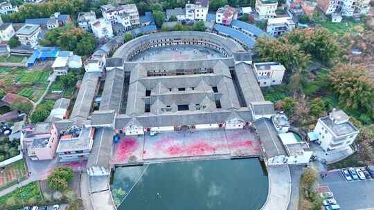 春节航拍梅州客家围龙屋古建筑群节日风貌