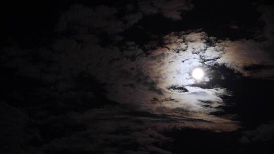 八月十五的月亮 中秋佳节夜晚的月亮视频素材模板下载