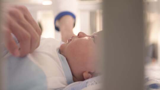 婴儿宝宝新生儿护理健康生命