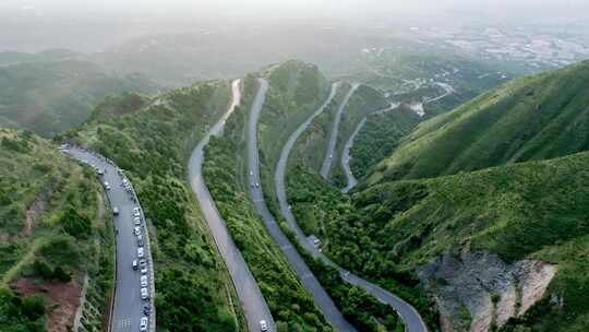 航拍陕西西安市骊山盘山路视频素材模板下载