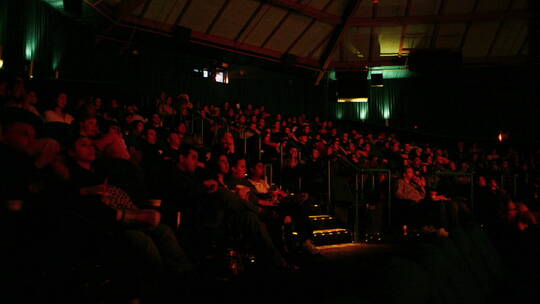 观众在电影院看电影视频素材模板下载
