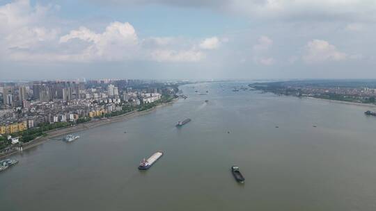 航拍湖北荆州长江风光水运货船视频素材模板下载