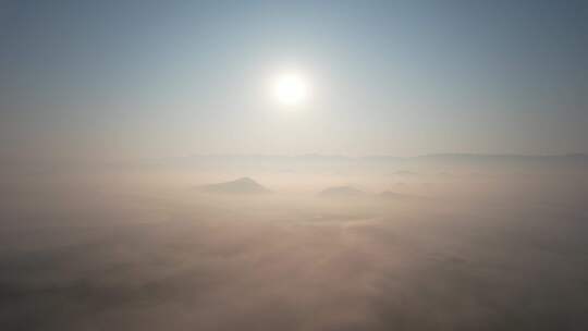 南方丘陵山川清晨迷雾日出云海航拍