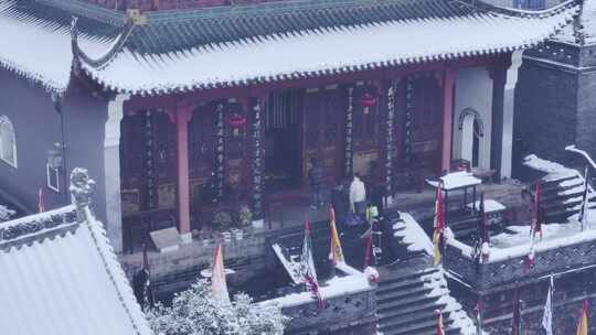 航拍武汉长春观古刹雪景寺庙人文历史古建筑