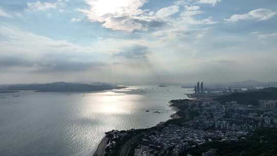 厦门海岸线风光航拍环岛南路风景大海面阳光