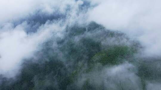 航拍俯瞰云海高山大地