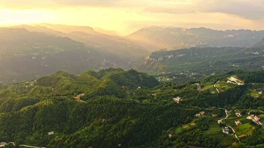 航拍山川峡谷丁达尔效应