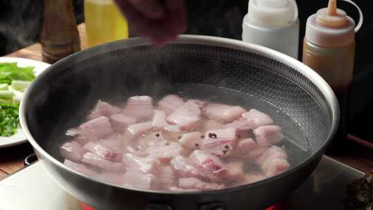 中式特色粤菜菠萝咕噜肉制作及配料