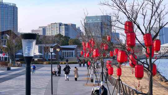 上海临港滴水湖畔 春节喜庆灯笼