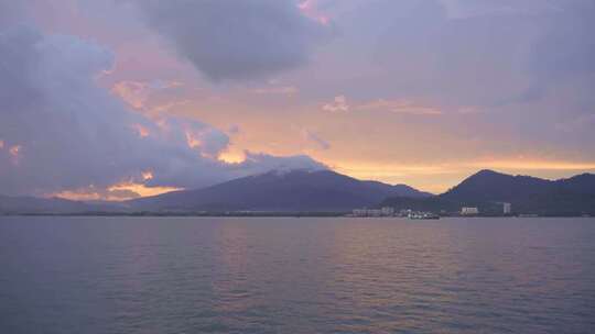 兰卡威海域海洋海岛晚霞