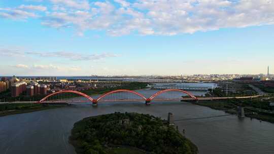 天津滨海生态城永定新河彩虹大桥城市风光