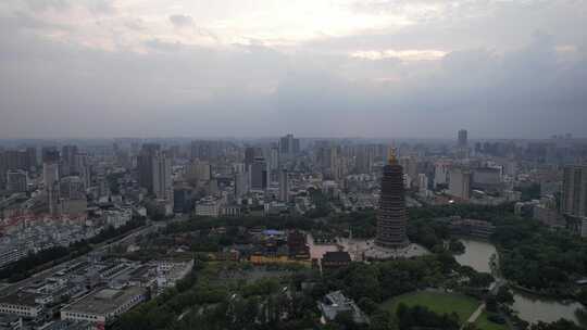 江苏常州天宁禅寺红梅公园航拍