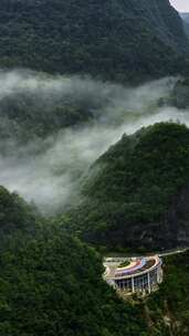 高清竖屏延时航拍湖北鹤峰屏山峡谷清晨