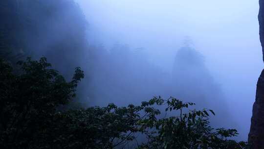 唯美大气群山叠嶂云雾缭绕风景  4K素材