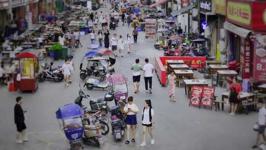 高清实拍夜市小吃街摊贩美食街