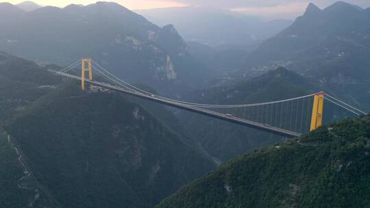 湖北恩施四渡河大桥中国超级交通工程航拍视频素材模板下载