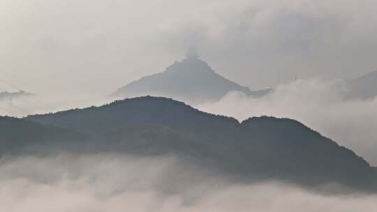 北京定都阁高山云海云雾缭绕