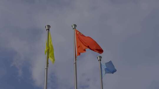 广东广州黄埔旗杆国旗风吹动视频素材模板下载