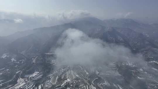 下雪 ￼ 云海 ￼户外 山峰 秦岭