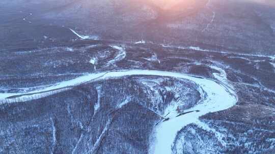 航拍大兴安岭林海雪原冰河黎明