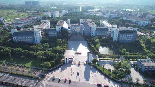 航拍雁山的大学院校和高校