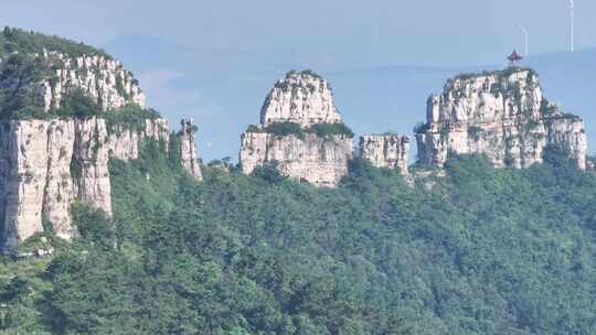 山东临沂平邑县曾子山峰奇石怪山色美