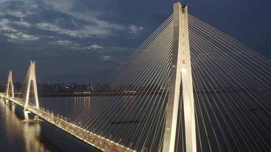 武汉二七长江大桥夜景工程奇迹视频素材模板下载
