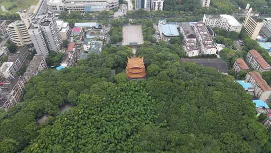 航拍湖南岳阳金鹗山公园