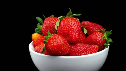 有机水果，成熟多汁的草莓