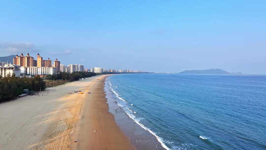 航拍海南陵水县清水湾海岸线