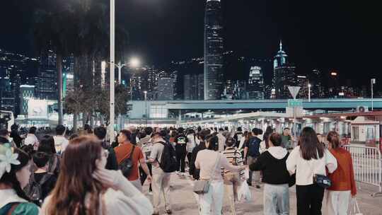 香港跨年夜人头蹿动街景