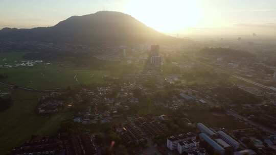 鸟瞰Permatang Rawa马来村庄