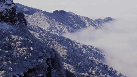 梵净山雪后云海仙境