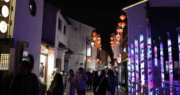 苏州山塘街老街夜市慢生活