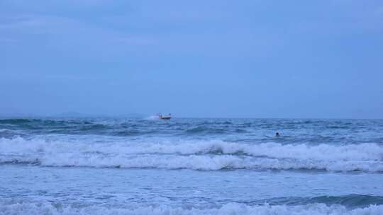 4K海浪浪花大海海洋风光航拍视频