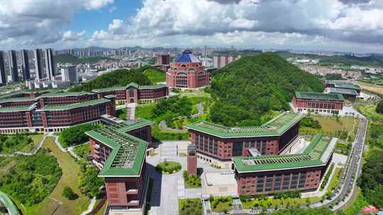 4K航拍深圳光明区中山大学3