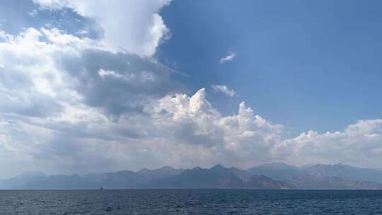 蓝天白云大海海水海景