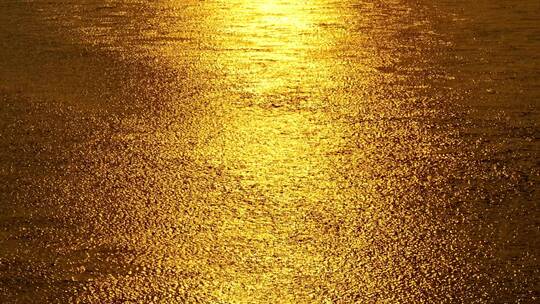 黄河水面逆光唯美夕阳