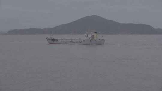 山海港海面